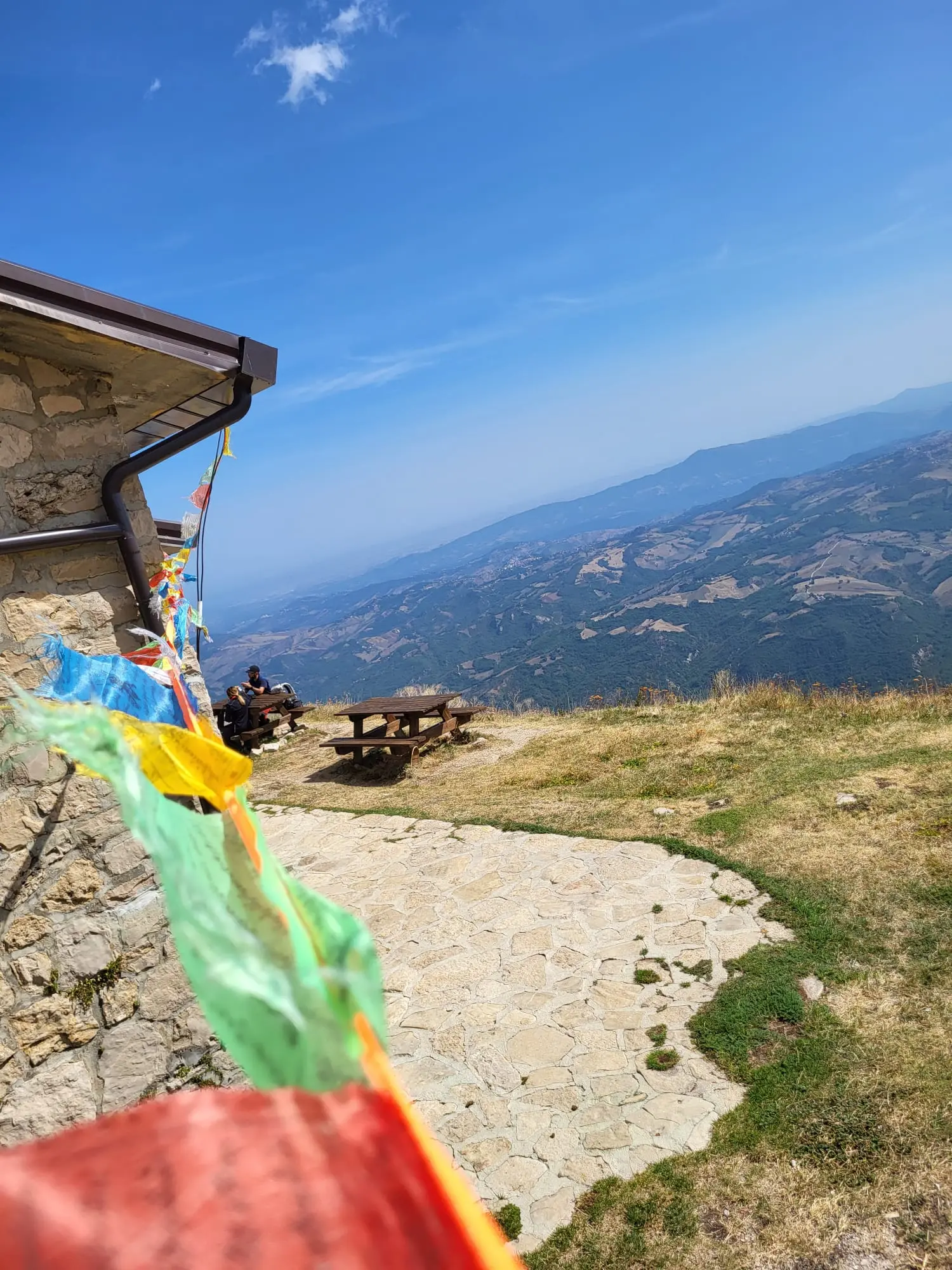 Rifugio Fonte Tarì slide