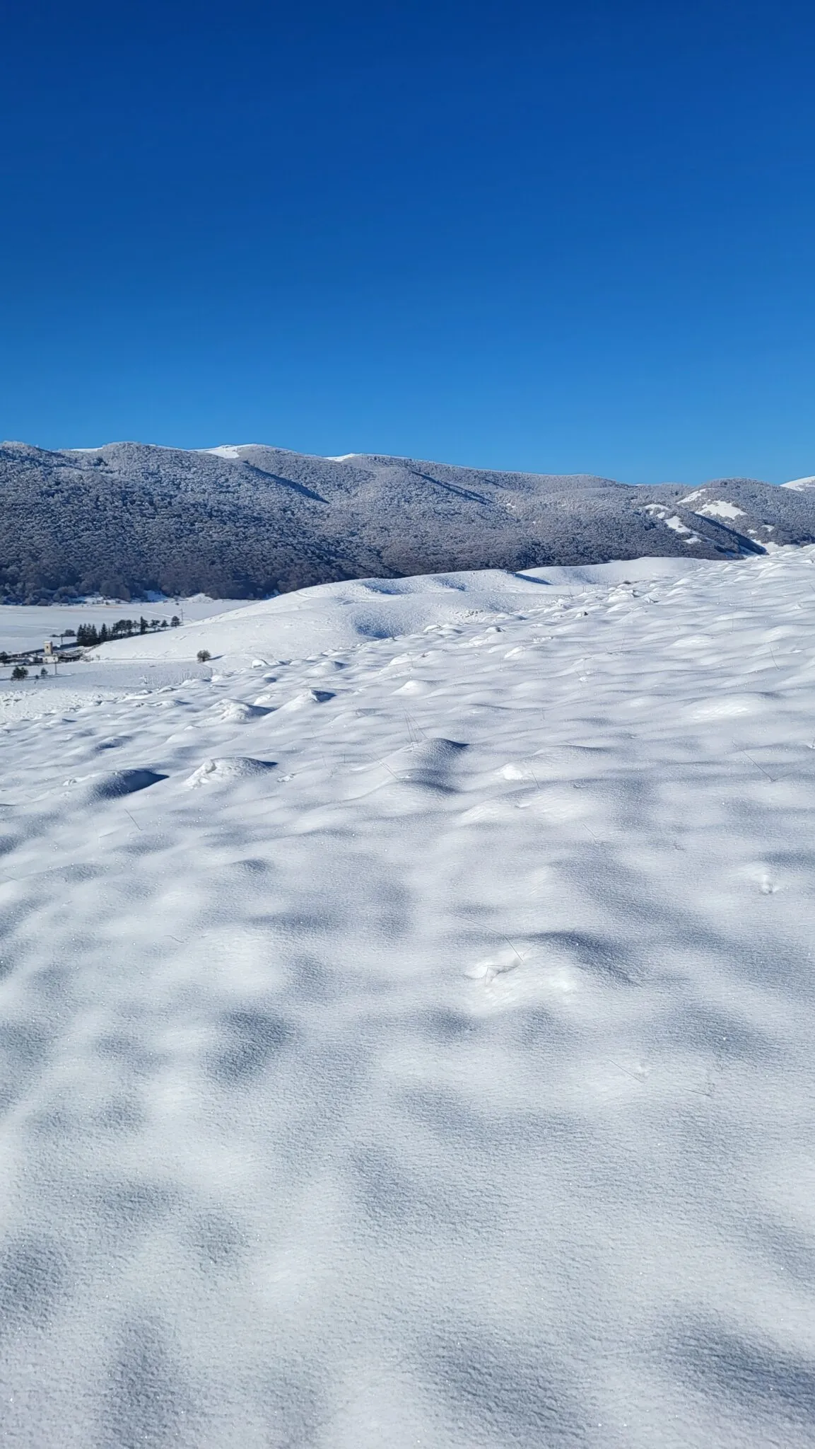 Article Trekking Castel di Sangro: i migliori sentieri tra natura e panorami d’Abruzzo thumbnail